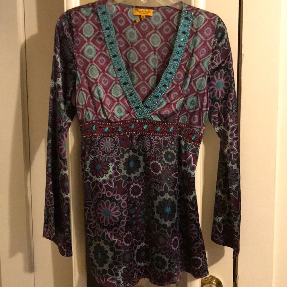 Bliss-I-tude XS blouse with sequin embellishments
